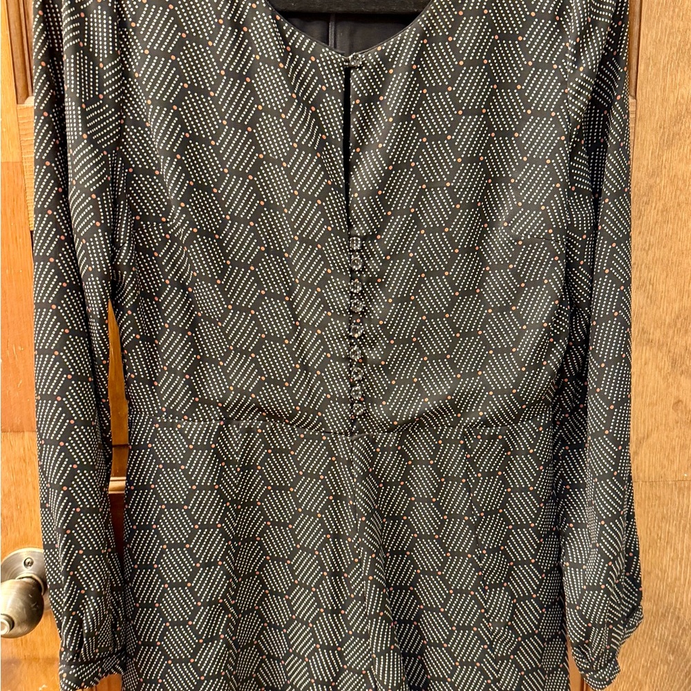 Elegant Black and White Patterned jumper
